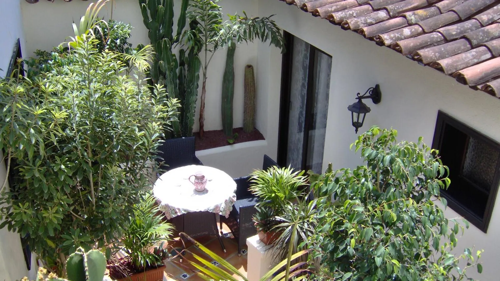 Апартаменты Apartamentos Monasterio De San Antonio - Adults Only Икод-де-лос-Винос